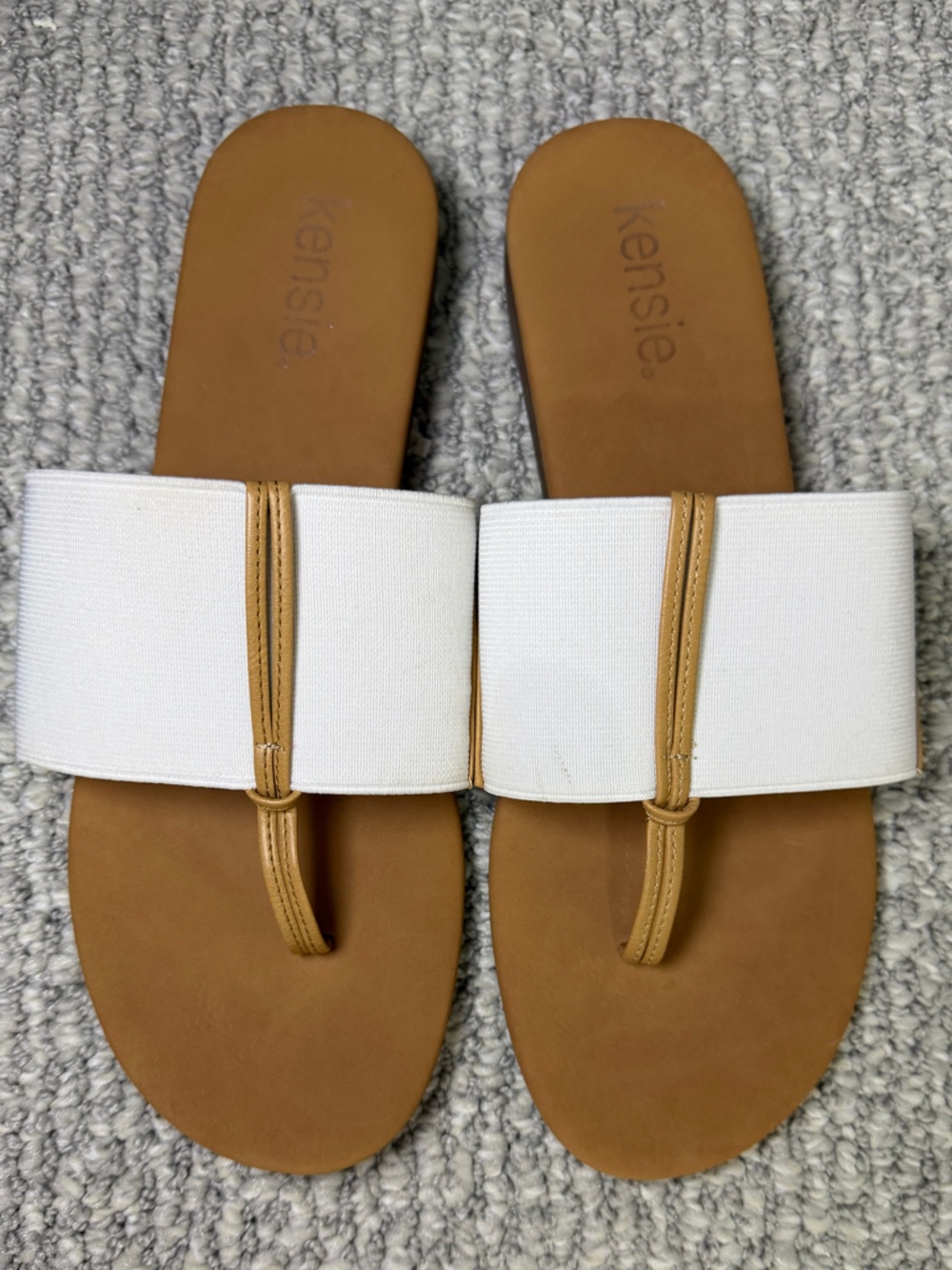 kensie Flip-Flop Sandals in white and, coastal-resort style Women size 9